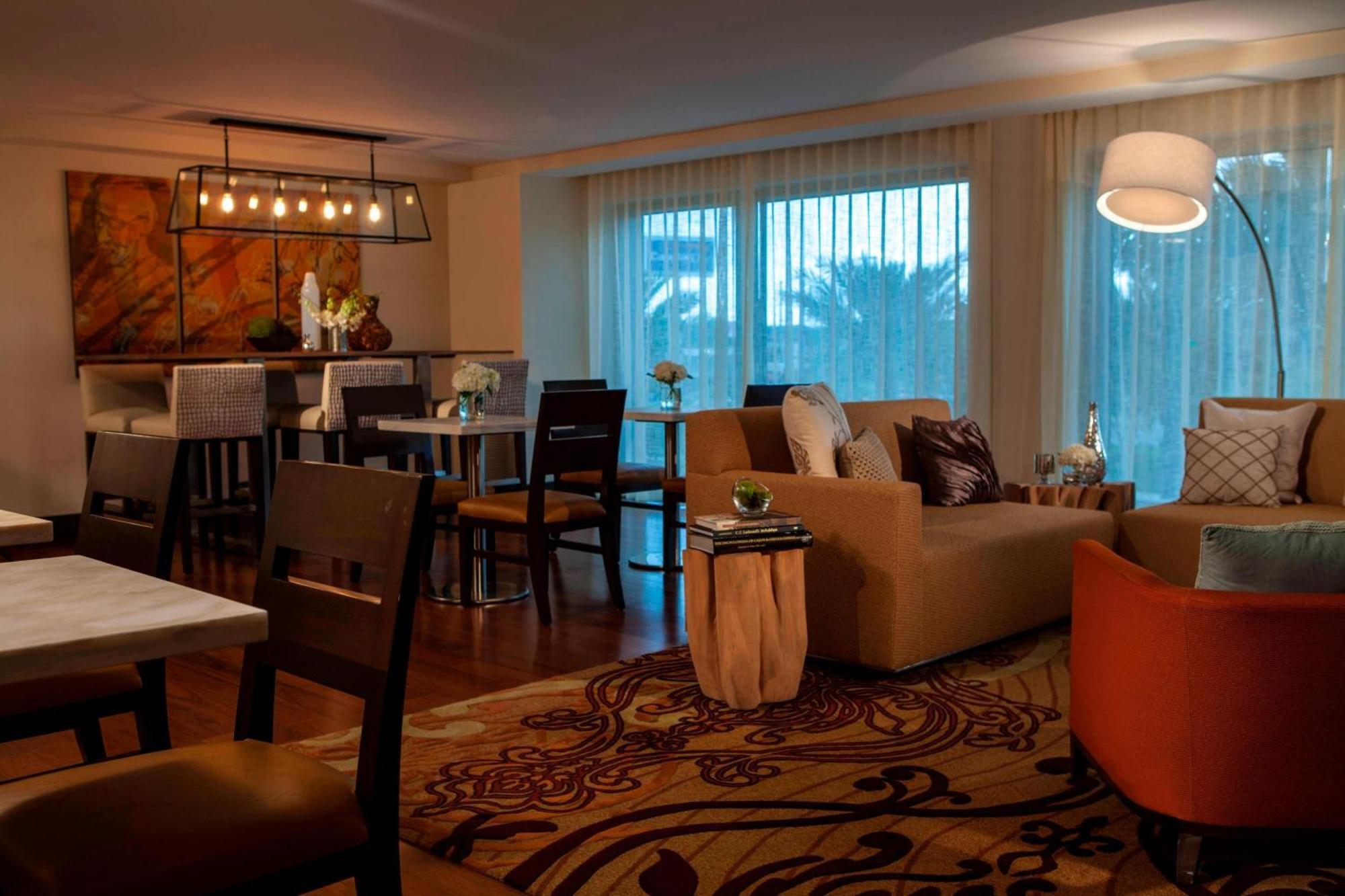 Renaissance Baton Rouge Hotel מראה חיצוני תמונה