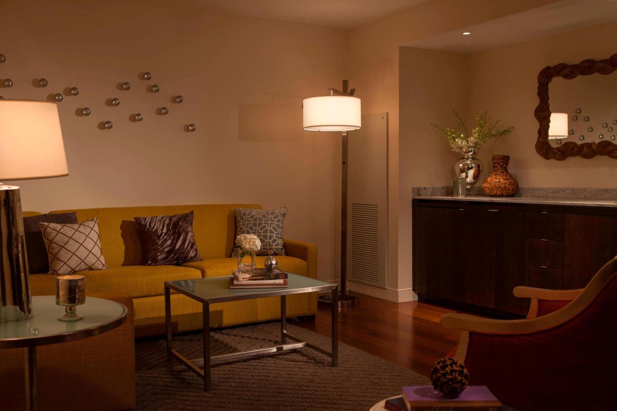 Renaissance Baton Rouge Hotel מראה חיצוני תמונה