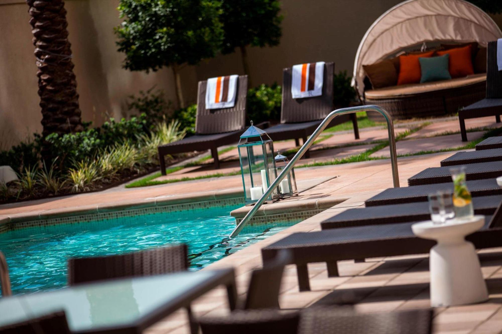 Renaissance Baton Rouge Hotel מראה חיצוני תמונה